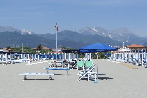 We are continually refining and adding to our portfolio of Nice Places to stay in Italy, so visit our site regularly to find somewhere just that little bit special. All our places to stay are presented with photos and descriptions taken and selected by us personally to give an impression as true to the reality as we can. All places are chosen by our team here in Italy for their combination of price, quality, charm and location. We work in partnership with family run hotels, guest houses and self-catering accommodations. This is NOT an unverified 'web portal' or online directory - we select only those places which we believe make excellent places to base a 1 week holiday or longer.